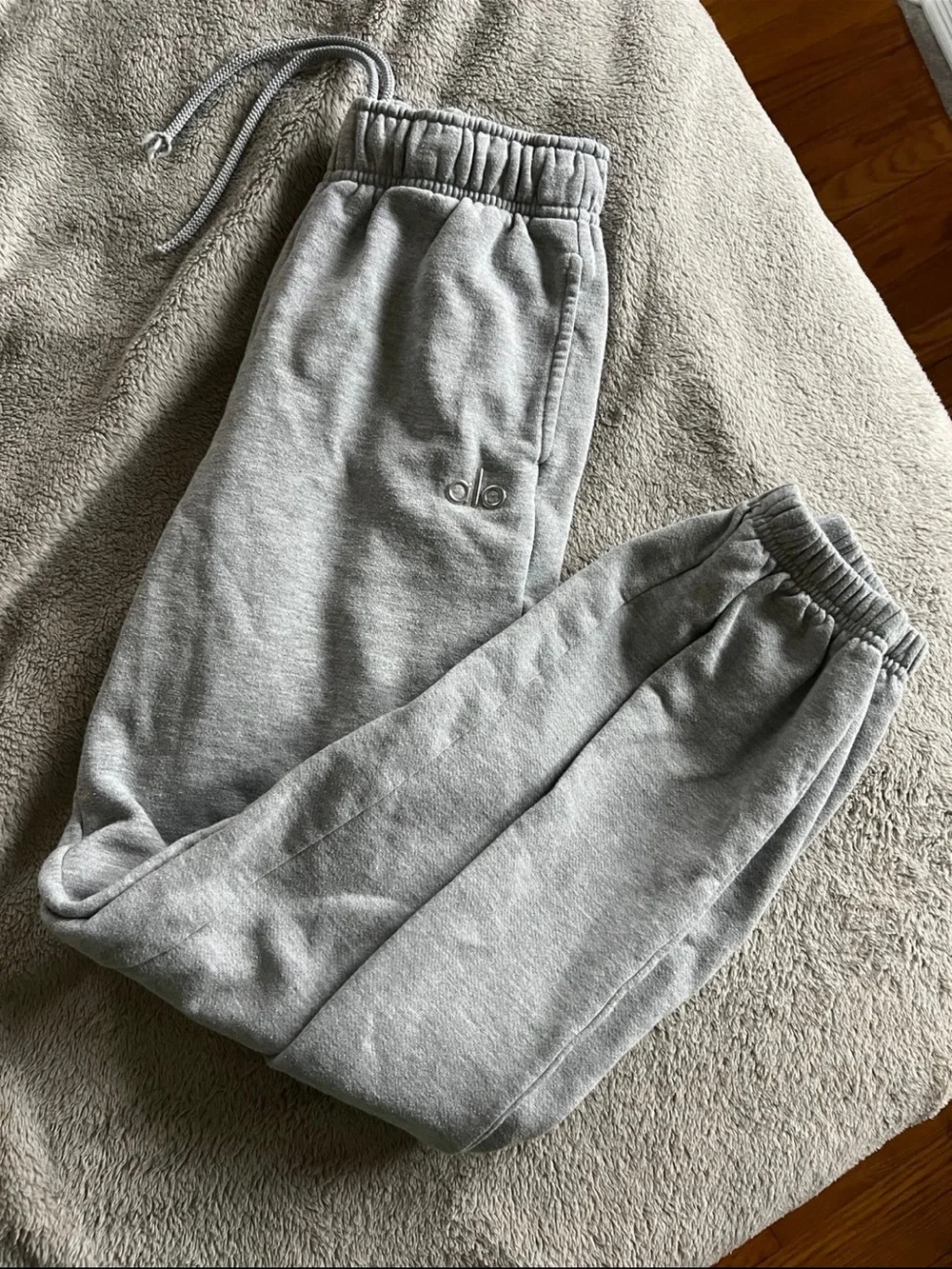 Alo Yoga Accolade Sweatpant Athletic Heather Grey XS